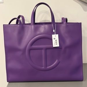TELFAR Shopping Bag Large in Grape